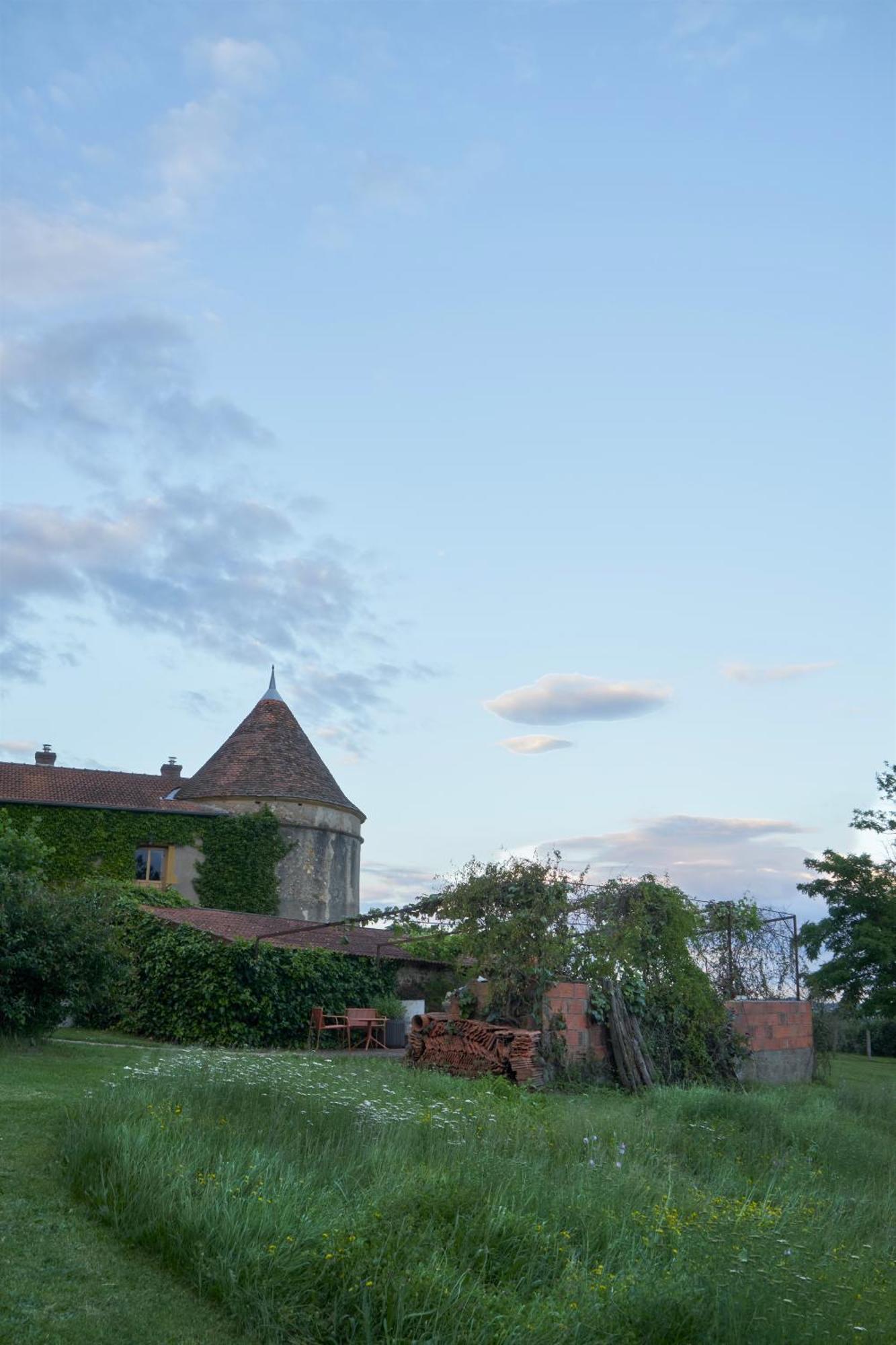 Отель La Colline Du Colombier Iguerande Экстерьер фото